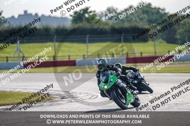 donington no limits trackday;donington park photographs;donington trackday photographs;no limits trackdays;peter wileman photography;trackday digital images;trackday photos